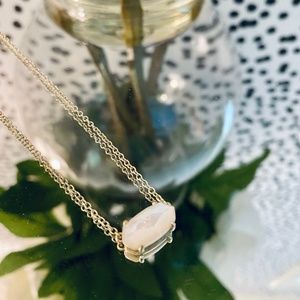 Kendra Scott Elisa Gold Pendant Necklace In Ivory